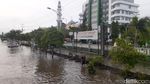 Penampakan Banjir di Jalan Kaligawe Semarang, 3 Hari Belum Surut