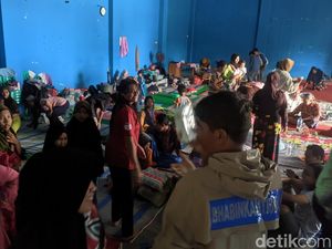 Terendam Banjir hingga 120 Cm, 189 Warga Prampelan Demak Ngungsi