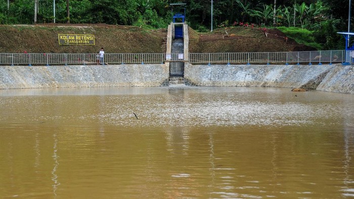 Pemerintah Kota Bogor meresmikan Kolam Retensi Cisanggarung. Tujuannya unutk mencegah banjir di Kawasan Arcamanik serta Cingised Kota Bandung.
