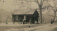 Seorang pria membeli foto di toko barang antik, California seharga US$ 2, yang ternyata adalah sebuah Foto Billy the Kid bernilai lebih dari US$ 5 juta.