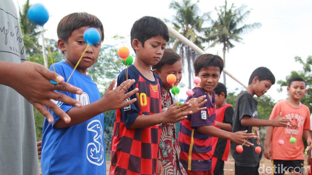 Daerah Larang Lato-lato Dibawa ke Sekolah Bertambah, Kini Bandung Barat