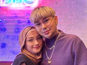 Desy Ratnasari Hapus Foto Pelukan dengan Caren Delano