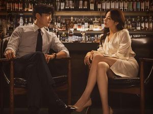 Sinopsis Strangers Again, Drakor Romantis Kang Sora Usai Melahirkan
