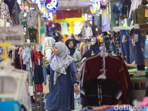 PDIP DKI Dicurhati Pedagang Pasar Tanah Abang Sepi Pembeli karena TikTok Shop