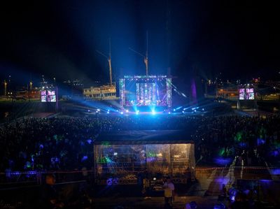 Potret Kemeriahan Konser Tahun Baru di Labuan Bajo