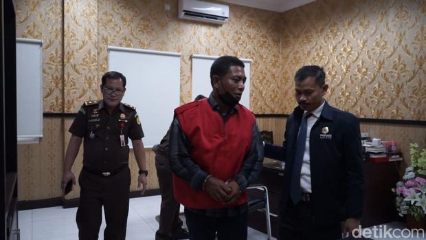 korupsi rehabilitasi jembatan gajah mada kota mojokerto