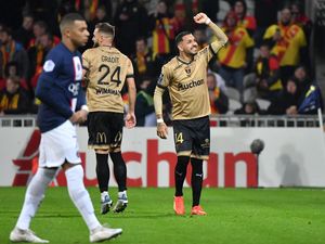 Mbappe Takluk, PSG Kalah 1-3 dari Lens