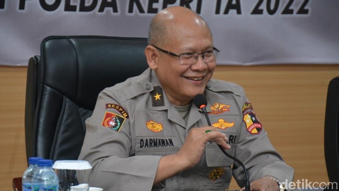 Mantan Walakpolda Kepri Irjen (Purn) Darmawan.