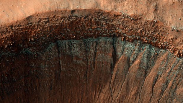 Penampakan musim salju di Mars
