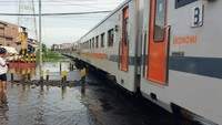 Kini jalur tersebut sudah dapat dilalui perjalanan kereta api dengan kecepatan terbatas yaitu 20 km per jam.