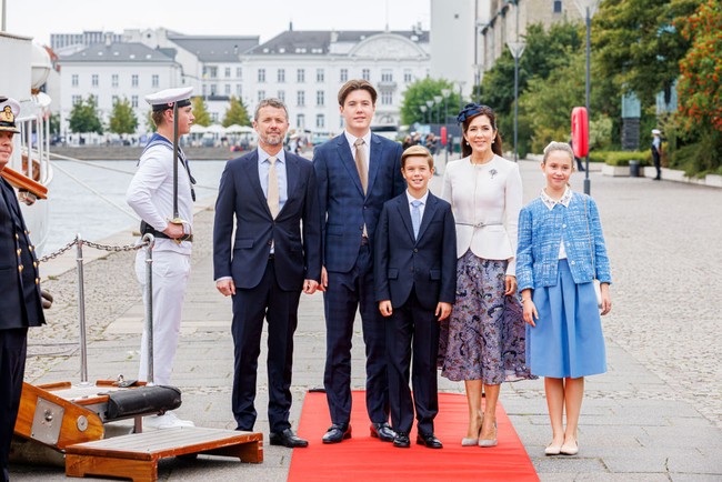 Malang melintang di dunia pemasaran dan periklanan, Putri Mary juga sempat mencicip profesi sebagai guru bahasa Inggris. Kini, rakyat biasa itu menjadi calon Ratu Denmark, saat sang suami, Pangeran Frederik, naik takhta. Foto: Getty Images