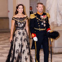 Putri Mary dan Pangeran Frederik pertama kali bertemu di sebuah klub di Sydney, Australia. Kala itu sang pangeran Denmark sedang berkunjung dalam rangka perhelatan Olimpiade Musim Panas 2000. Foto: Getty Images