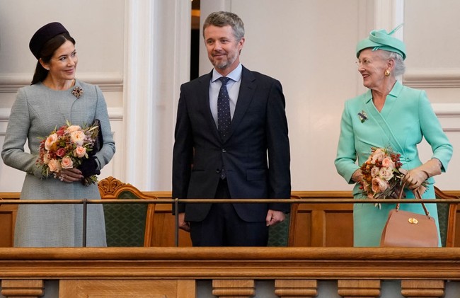 Kisah cintanya dengan Pangeran Frederik disebut-sebut sebagai ‘fairytale’ zaman modern, di mana rakyat biasa bisa memikat hati sang pangeran dan akhirnya menikahinya. Foto: Getty Images