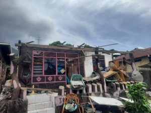 39 Rumah di Flores Timur Rusak Diterjang Angin