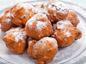 Sejarah Oliebollen, Kue Belanda yang Viral Gegara Mirip Odading