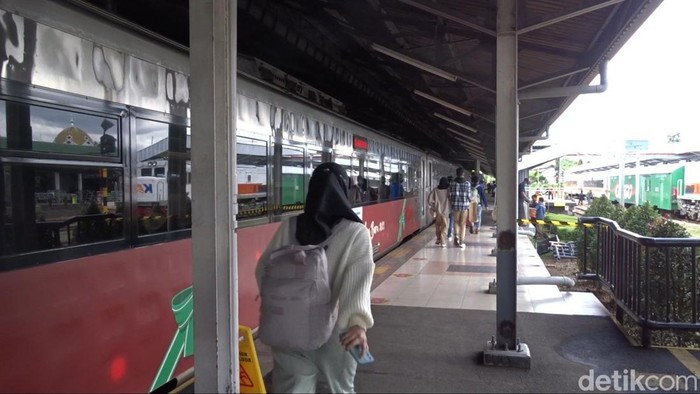 Suasana di Stasiun Bandung