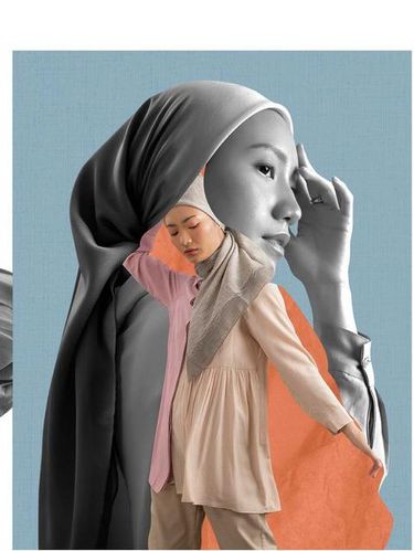 Tren hijab selama 2023, hijab segi empat voal dan motif masih mendominasi. Tren hijab selama 2023, hijab segi empat voal dan motif masih mendominasi.