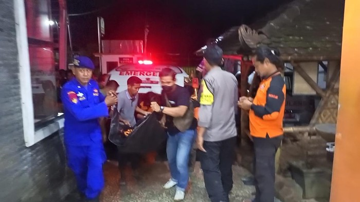 wisatawan asal kediri yang hilang di Pantai Prigi ditemukan