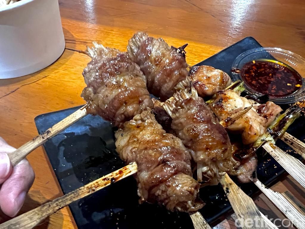 Yataitori: Oishii! Angkringan Sate Jepang Hits di Bekasi Punya 4 Anak Muda