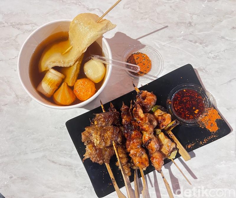  Oishii! Angkringan Sate Jepang Hits di Bekasi Punya 4 Anak Muda