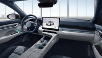Masuk ke dalam interiornya, Zeekr 001 punya kesan minimalis dengan panel instrumen 8,8 inci dan layar kontrol pusat 14,7 inci. Foto: Zeekr