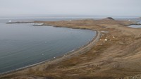 Lalu ada Pulau Devon di Kanada. Diketahui sebagai pulau tak berpenghuni terbesar di bumi karena suhu dan kondisinya yang ekstrem. (Delphine Aures/Getty Images)  