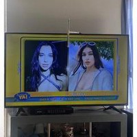 Kemiripan Alejandra dengan selebriti dunia bahkan membuatnya muncul di televisi. Foto: Instagram/TikTok Alejandra Silva