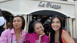 Bahagianya Denada Saat Rayakan Ultah Aisha hingga Makan Nasi Padang