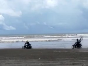 Adu Cepat Motor di Pesisir Ujunggenteng Berujung Kaki Pembalap Remuk