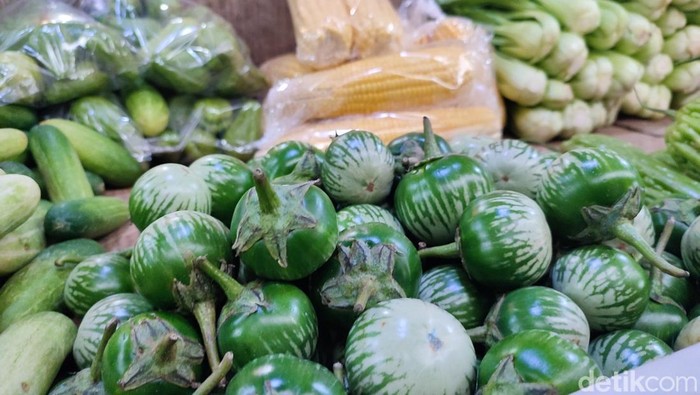 Harga terong di Ciamis mendadak mahal.