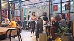 10 Potret Jessica Jane Makan di Karens Diner Bareng Orang Tua