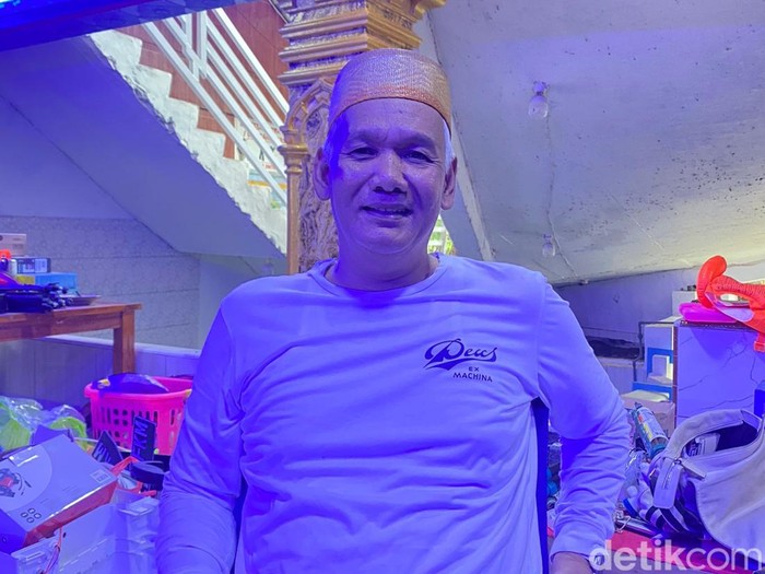 Ketua Yayasan Nur Mutiara Makrifatullah yang menaungi aliran Bab Kesucian, Hari Minallah Aminnullah Ahmad alias Bang Hadi.