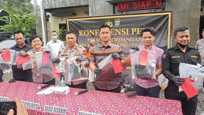 Konferensi pers pembunuhan ABG di Tangerang (Adrial-detikcom)