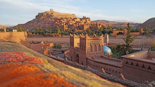 Disamping itu, Maroko termasuk negara yang pariwisatanya juga ramai oleh turis China. Getty Images/iStockphoto/Milan Sommer Disamping itu, Maroko termasuk negara yang pariwisatanya juga ramai oleh turis China. Getty Images/iStockphoto/Milan Sommer