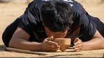 Serunya Adu Gasing Khas Thailand, Saingannya Lato-lato?