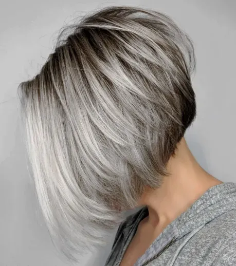 Model Rambut Overlapping Layers Bob