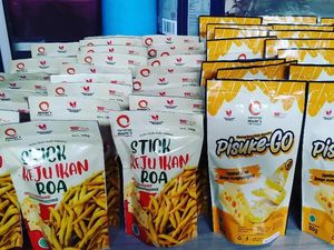 Unik! UMKM Ini Sulap Ikan Roa-Pisang Goroho Jadi Camilan