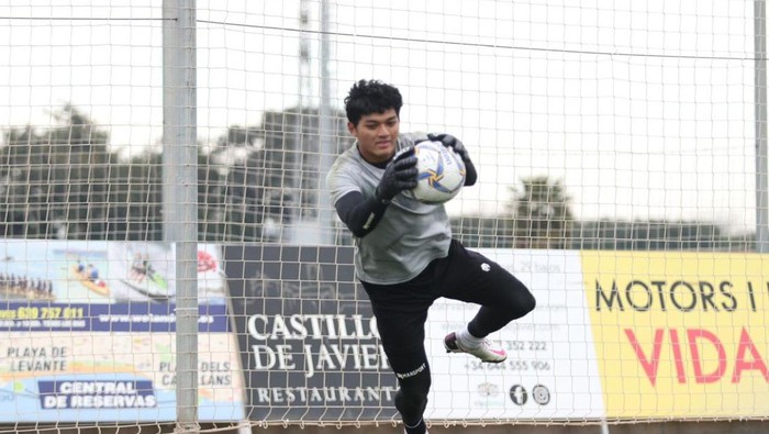PSIS Semarang menambah dua pemain baru di posisi kiper dan lini tengah. Mereka adalah Adi Satryo yang sebelumnya berada di Persik Kediri, kemudian Luthfi Kamal yang sebelumnya bermain di Barito Putera.