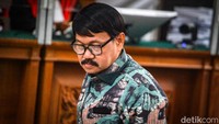 Said Karim merupakan guru besar dari Universitas Hasanuddin (Unhas) yang mengajar tentang hukum pidana, hukum acara pidana dan Kriminologi.