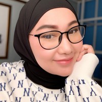 Setelah menggugat cerai Putra Siregar, Septia Yetri Opani mengunggah di akun Instagram story @septiasiregar17. Septi memperlihatkan foto selfie dan mengungkapkan bahwa dirinya sudah sangat lelah. “Capek banget...Udahin ya capeknya (emoji senyum), tulis Septi. Foto: Dok. Instagram @septiasiregar17