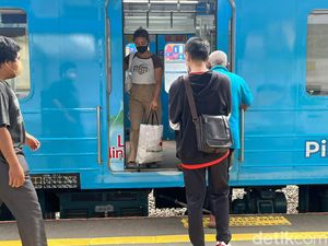 Para Anker Minta Solusi Masalah Peron Stasiun KRL yang Terlalu Lebar
