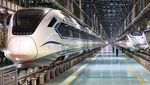 Penampakan Kereta Cepat Keluar Kandang Jelang Musim Mudik di China