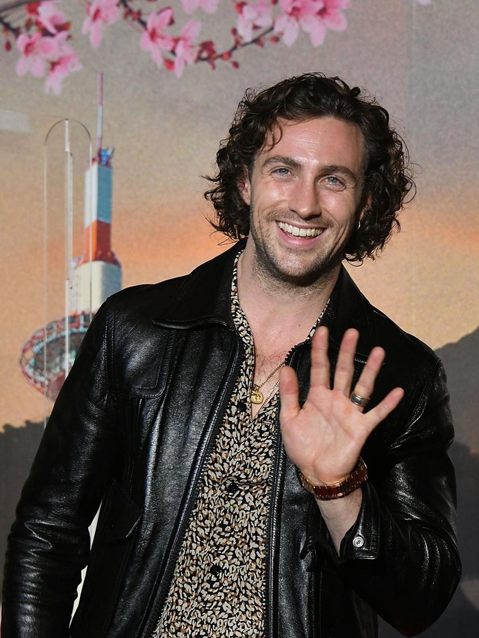 Aaron Taylor-Johnson KYOTO, JAPAN - AUGUST 23: Aaron Taylor-Johnson attends the Bullet Train stage greeting at Toho Cinemas Kyoto on August 23, 2022 in Kyoto, Japan. (Photo by Jun Sato/WireImage)