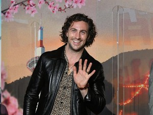Heboh Jadi Agen 007, Aaron Taylor-Johnson Bertemu Produser James Bond