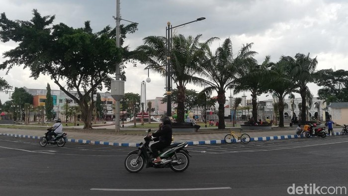 alun-alun kota pasuruan
