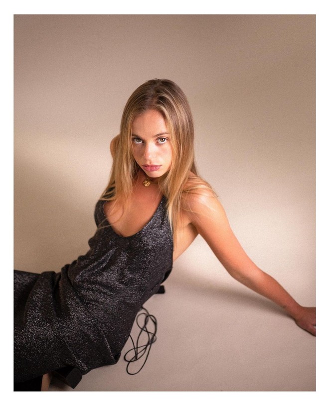 Penampilan para anggota kerajaan sering jadi perhatian. Sebelumnya Kate Middleton dan Meghan Markle dianggap sebagai anggota kerajaan tercantik oleh publik. Tapi dalam daftar terbaru, Lady Amelia Windsor menjadi juaranya.Foto: Instagram @amelwindsor