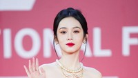 Keduanya dikabarkan sudah tinggal bersama dan terciduk keluar-masuk hotel dan apartemen. Foto: VCG via Getty Images/VCG