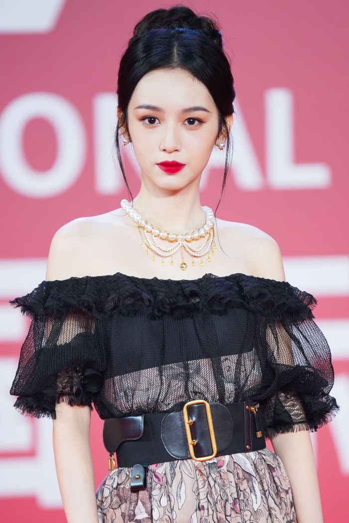 XI'AN, CHINA - JANUARY 01: Actress Zhou Ye arrives for the opening ceremony of the 9th Silk Road International Film Festival on January 1, 2023 in Xi'an, Shaanxi Province of China. (Photo by VCG/VCG via Getty Images)