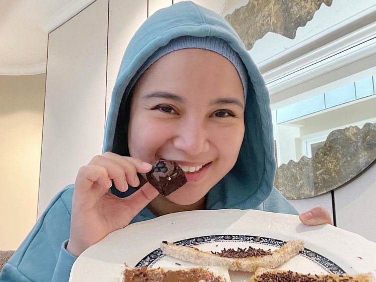 Hobi Kulineran, Chacha Frederica Doyan Makan Soto dan Ayam Goreng