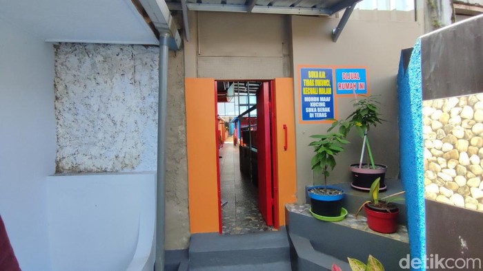 Gang yang sempat ditembok warga di Ciamis dibuka kembali.